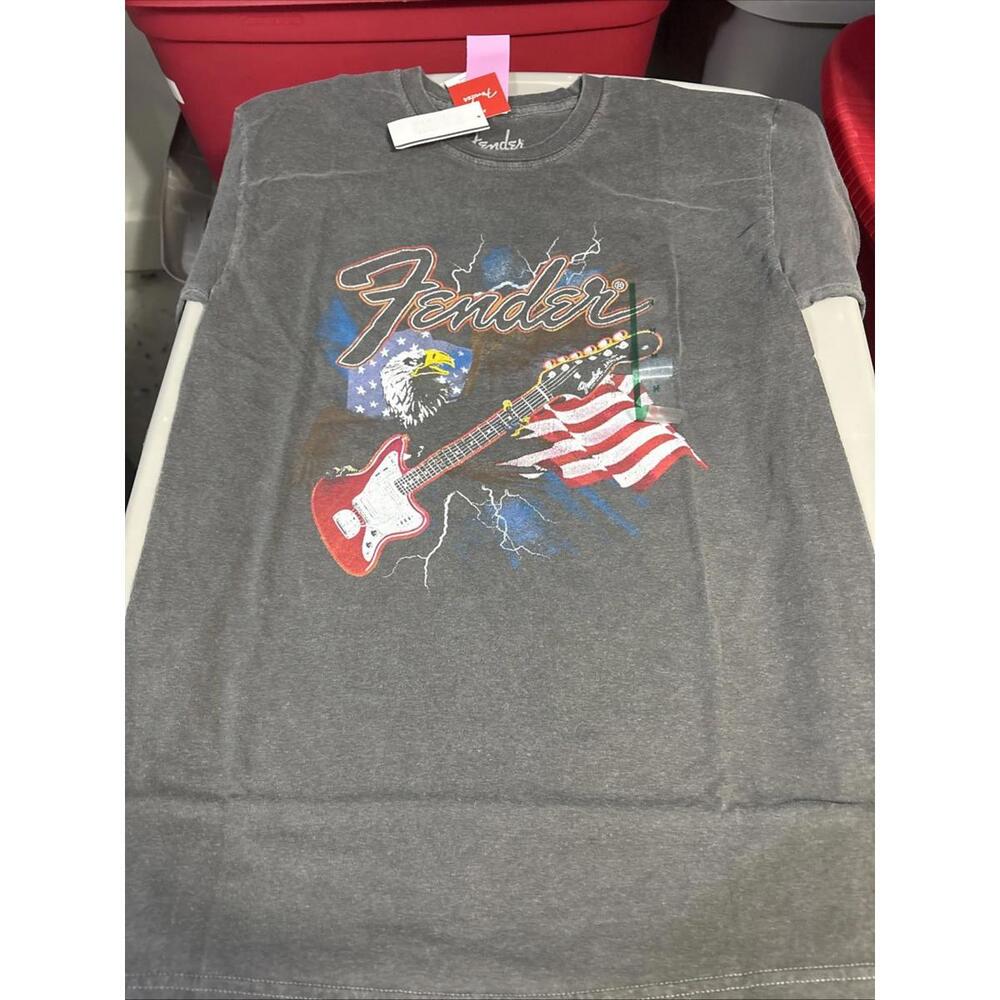 Fender Guitars Rock Star USA Eagle T-Shirt Adult Med Gray Graphic SS New With Ta